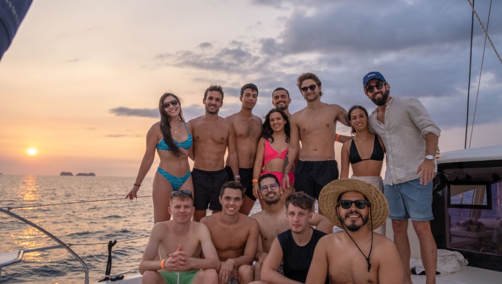 Los participantes del primer mastermind de Nico Seoane, en Costa Rica